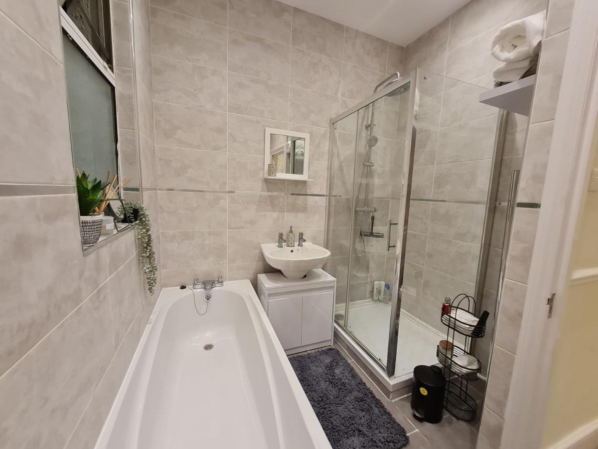 Double Room In Shared Flat Лондон Екстер'єр фото